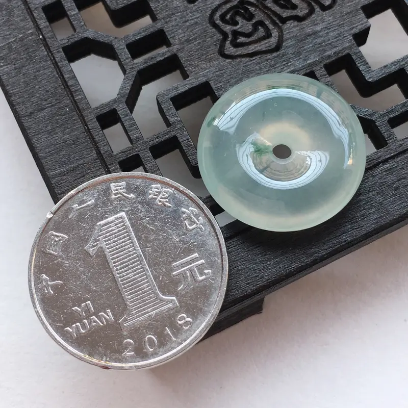 【A货翡翠 冰种飘花平安扣吊坠 尺寸21.1*6.1mm 水头好,玉质细腻,飘花灵动】图5