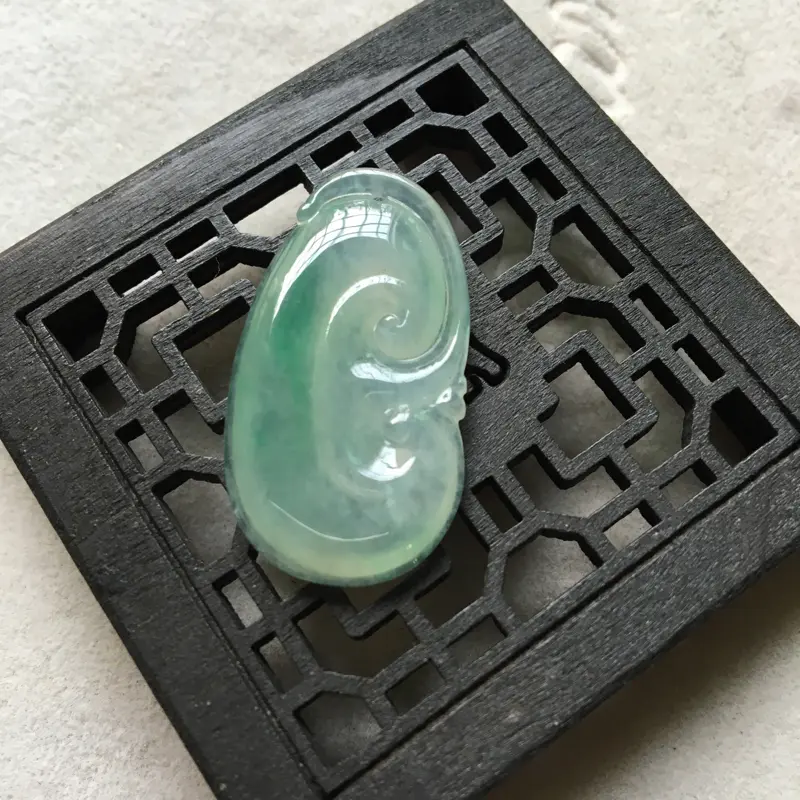 【缅甸翡翠A货,如意一生,万事如意,上身效果非常棒,喜欢的赶紧,手慢无货了。】图6