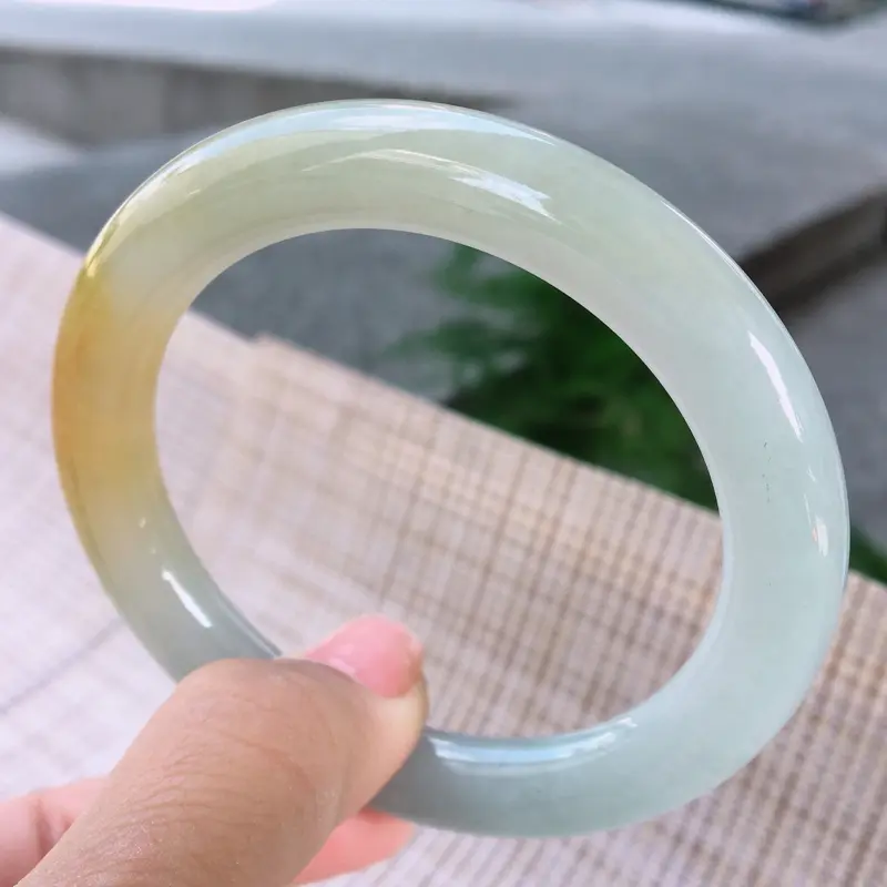 【圆条54-55,天然A货翡翠-水润起胶感,精美飘黄翡,种水好,圆条玉手镯 ,尺寸圈口54.6/9.7/9.5 120264】图4