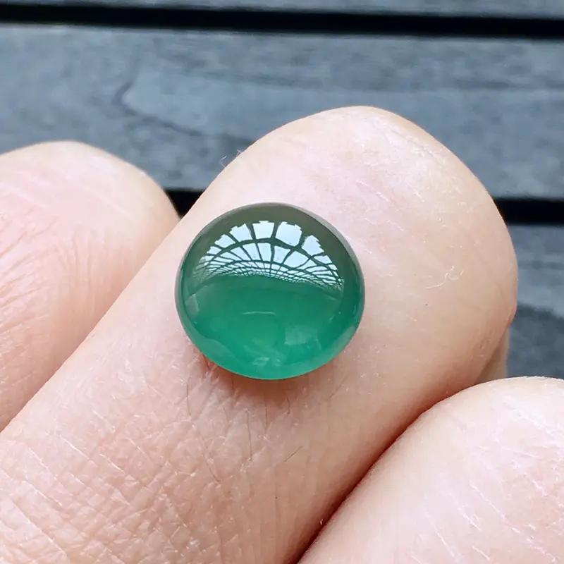 【自然光实拍,缅甸a货翡翠,冰种蓝水蛋面,种好水润,玉质细腻,漂亮,品相佳,】图5