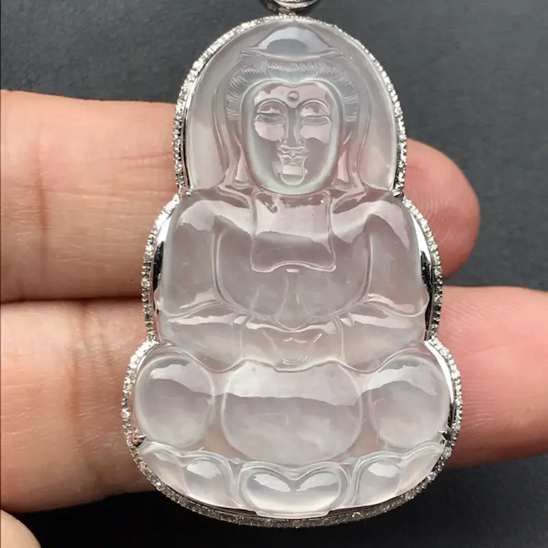 【天然翡翠A货,冰种观音吊坠,料子细腻,冰透水润,豪华镶嵌,18K金伴钻镶嵌,性价比高】图4
