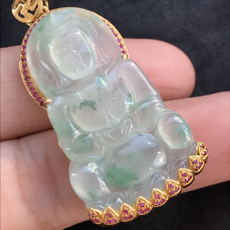 【天然翡翠A货,18K金伴钻镶嵌,搭配碧玺,飘花观音,料子细腻,冰透水润,色泽鲜艳,款式精美,性价比高】图1