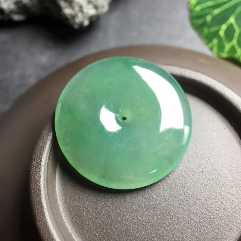 【❤️底色平安扣吊坠:种老水足,色泽漂亮,干净起光,圆润饱满,圆圆满满,财源滚滚寓意佳,有孔。尺寸:25.0--4.1】图4