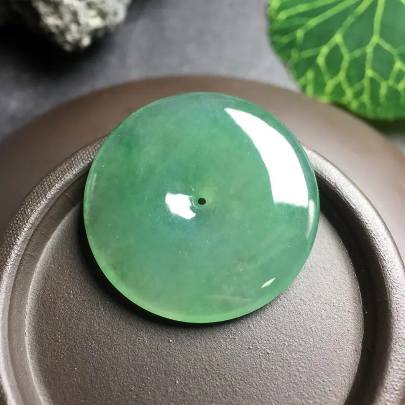【❤️底色平安扣吊坠:种老水足,色泽漂亮,干净起光,圆润饱满,圆圆满满,财源滚滚寓意佳,有孔。尺寸:25.0--4.1】图2
