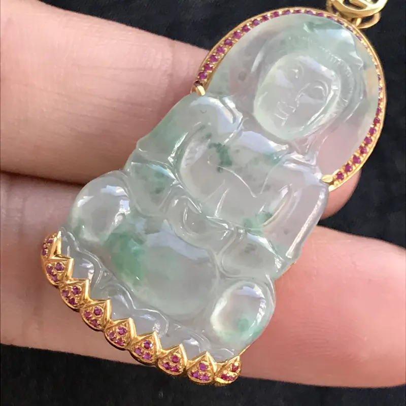 【天然翡翠A货,18K金伴钻镶嵌,搭配碧玺,飘花观音,料子细腻,冰透水润,色泽鲜艳,款式精美,性价比高】图3