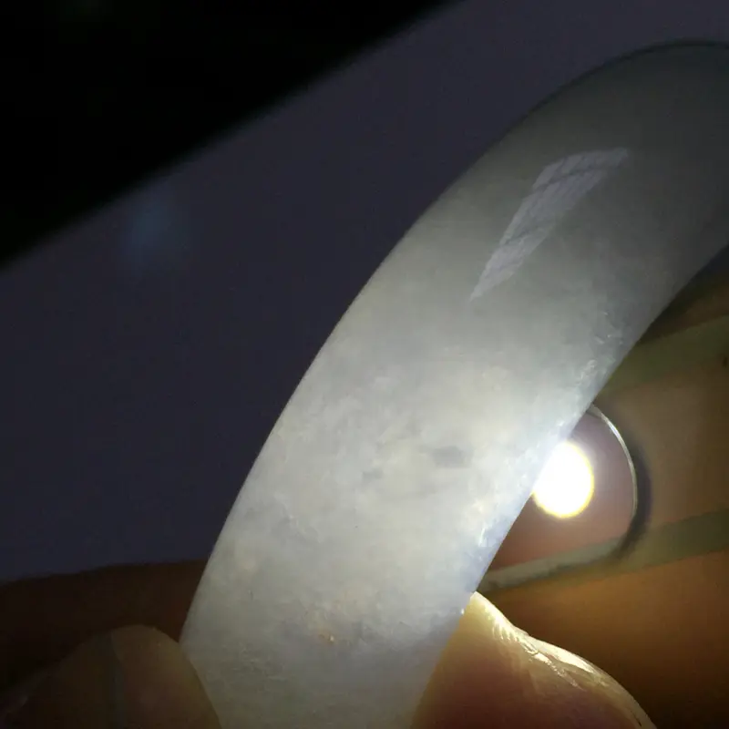 【正圈57.5mm,糯化种飘果绿手镯,底子水润饱满,纯净迷人玉质,清甜果绿花,贵气十足】图9