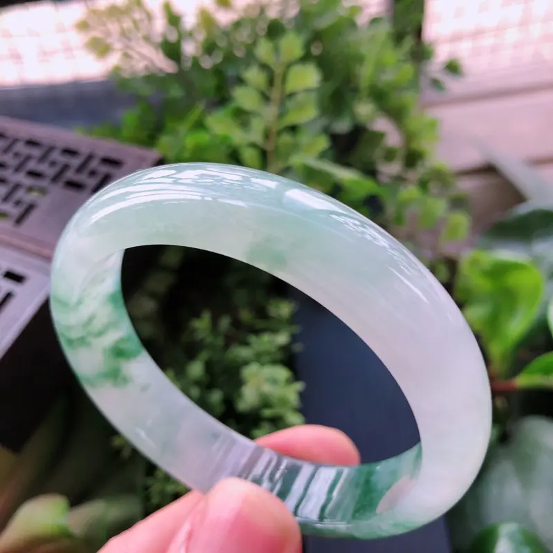 【飘绿花精美正装翡翠手镯,圈口55.8*13*7.3mm】图8
