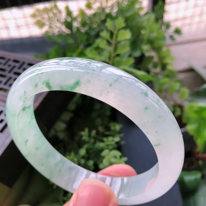 【飘花精美正装翡翠手镯,圈口58*13*7.8mm】图9