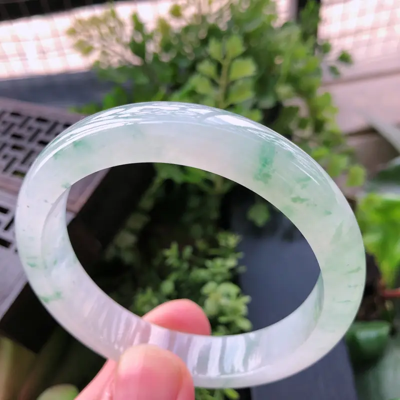 【飘花精美正装翡翠手镯,圈口58*13*7.8mm】图3