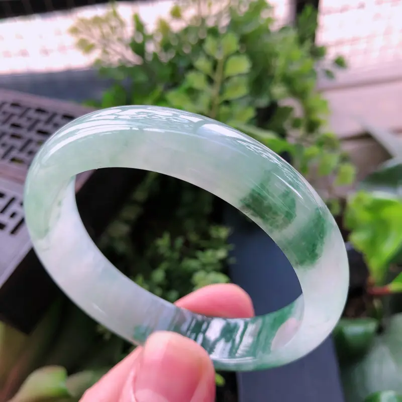【飘绿花精美正装翡翠手镯,圈口55.8*13*7.3mm】图6
