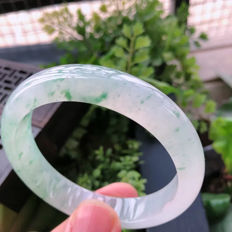 【飘花精美正装翡翠手镯,圈口58*13*7.8mm】图10