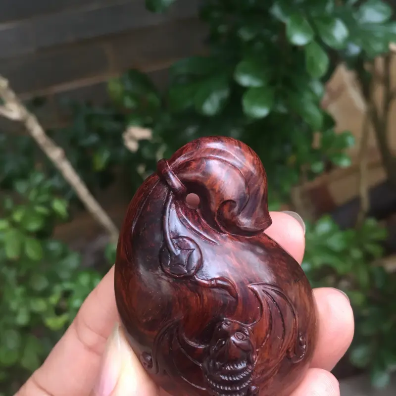 【海南黄花梨老油梨,钱袋,代代数钱,材质一流,纯手工精雕,值得收藏,高53.9.宽36.5.厚22.克重19.2g】图5