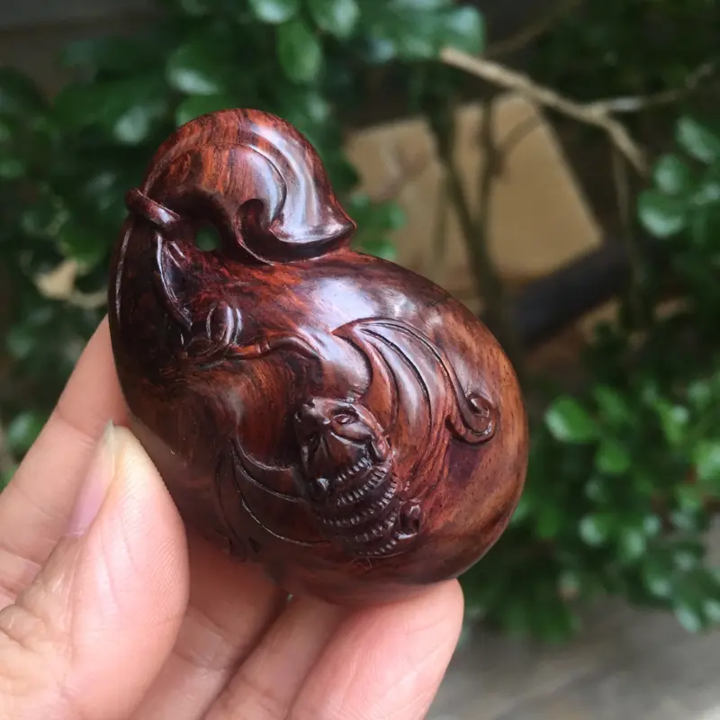 【海南黄花梨老油梨,钱袋,代代数钱,材质一流,纯手工精雕,值得收藏,高53.9.宽36.5.厚22.克重19.2g】图10