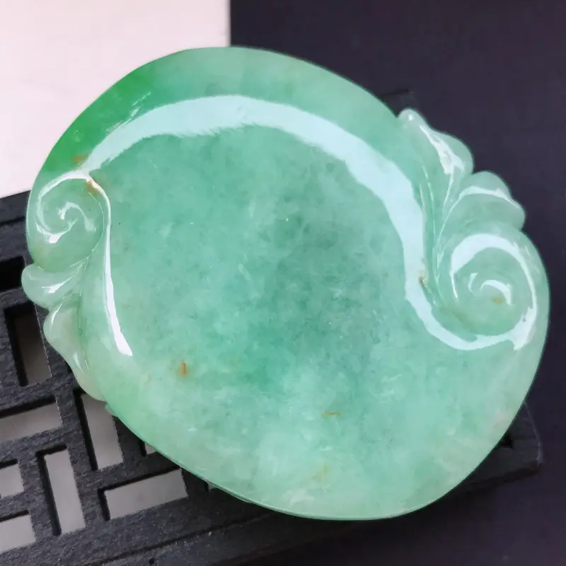 【翡翠A货 糯种水润飘阳绿翡翠花开富贵吊坠 尺寸55.2/44.3/13.2】图10