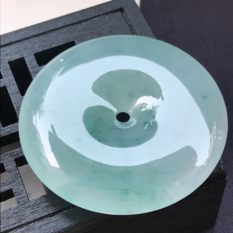 【翡翠A货 糯化种水润飘花翡翠平安扣吊坠 尺寸39.2/7】图4