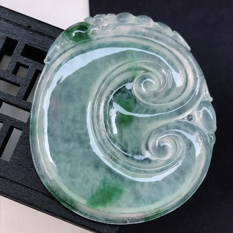 【翡翠A货 冰糯种水润飘花翡翠吉祥如意吊坠 尺寸56.5/48.3/5.2】图10