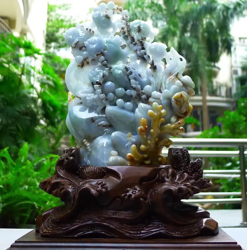 翡翠A货老坑水润三彩精工生机勃勃海底世界，俏色珊瑚礁摆件   裸石尺寸：235/170/40 连底坐