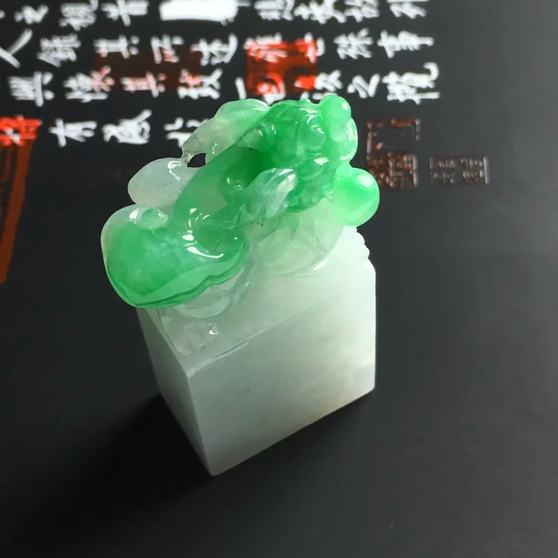 【糯种带色貔貅印章 尺寸43-22-13毫米 色泽艳丽 玉质细腻 款式新颖】图3