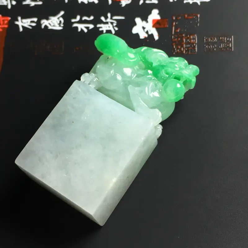 【糯种带色貔貅印章 尺寸43-22-13毫米 色泽艳丽 玉质细腻 款式新颖】图2
