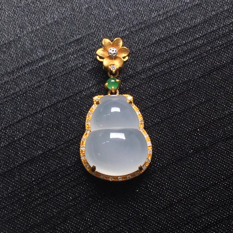 【翡翠a货,冰葫芦吊坠,18k金镶嵌,水润饱满,雕工精湛,种水一流,佩戴精美,性价比高,实物漂亮】图4