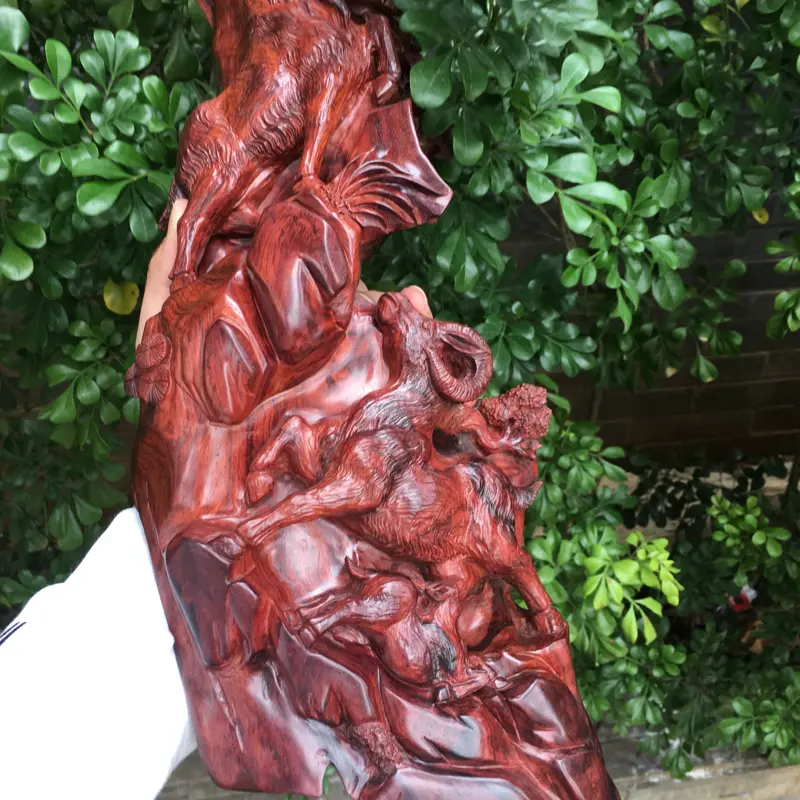 【海南黄花梨精品紫红油梨摆件(三阳开泰),水波纹,山水纹,大实心料镂空精雕,大师亲工精雕,家里办公室摆放也是一道美丽的风景,规格:高:430mm,宽:150mm,厚:155mm,克重:1825克。(备注所有规格与克重不包含底座)】图4