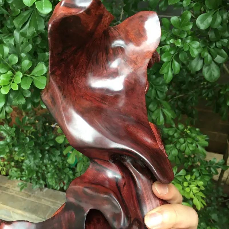 【海南黄花梨精品紫红油梨摆件(三阳开泰),水波纹,山水纹,大实心料镂空精雕,大师亲工精雕,家里办公室摆放也是一道美丽的风景,规格:高:430mm,宽:150mm,厚:155mm,克重:1825克。(备注所有规格与克重不包含底座)】图8