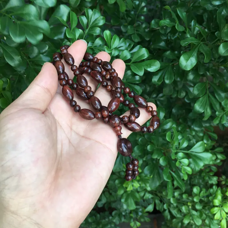 【海南黄花梨油梨橄榄珠项链,规格:14mm×8mm,大珠26粒,小珠54粒,同料制作,高油高密,底色干净,色泽均匀,把玩收藏送礼首选品,克重:20克。】图6