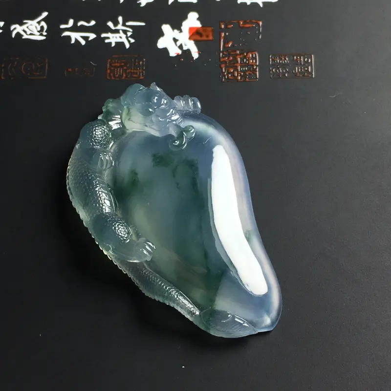 【冰种双彩飘花福瓜吊坠 尺寸46-27-7.2毫米 水润透亮 飘花灵动】图1