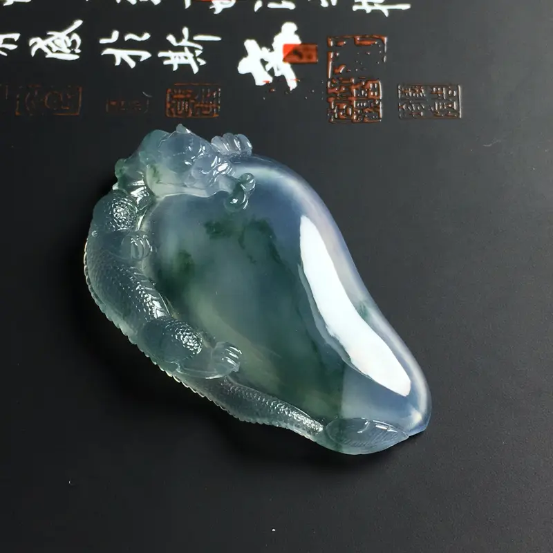 【冰种双彩飘花福瓜吊坠 尺寸46-27-7.2毫米 水润透亮 飘花灵动】图2
