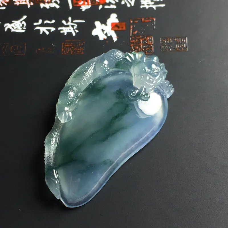 【冰种双彩飘花福瓜吊坠 尺寸46-27-7.2毫米 水润透亮 飘花灵动】图3