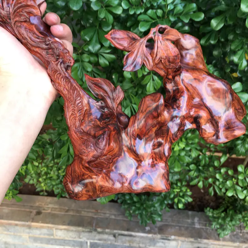 【海南黄花梨精品油梨瘤疤摆件( 锦上开花)大师亲工精雕,工艺精湛,瘤疤纹,水波纹,山水纹,火焰纹,纹理清晰,黄金虎皮纹,色泽均匀,家里办公室摆放也是一道风景线,把玩收藏品,规格:高:460mm,宽:160mm,克重:780克,值得推荐##**】图2