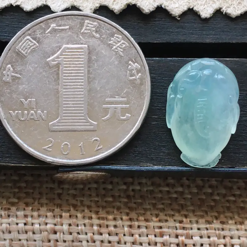 【自然光实拍,缅甸a货翡翠,冰种貔貅,饱满种好水润,玉质细腻,雕工精细,品相佳,镶嵌佳品。】图5
