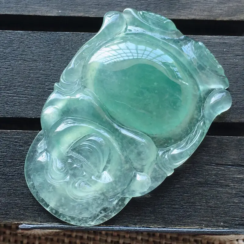【自然光实拍,缅甸a货翡翠,冰种站佛,飘雪花棉玉质细腻。饱满大件,形体佳,有孔可直接佩戴。】图5