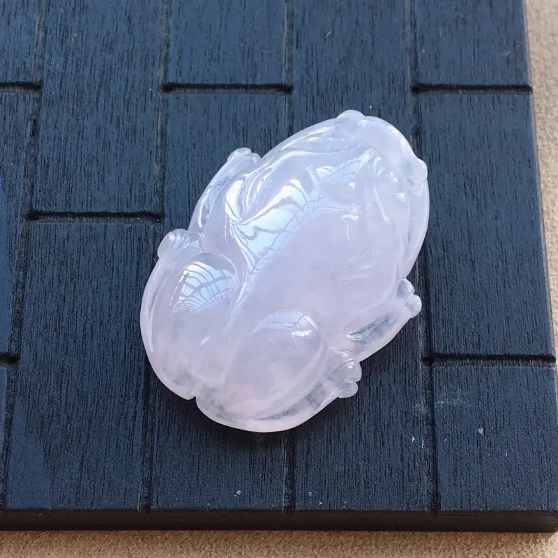 【自然光实拍,缅甸a货翡翠,紫罗兰貔貅,种好水润,玉质细腻,底色漂亮,大件饱满,形体好】图1