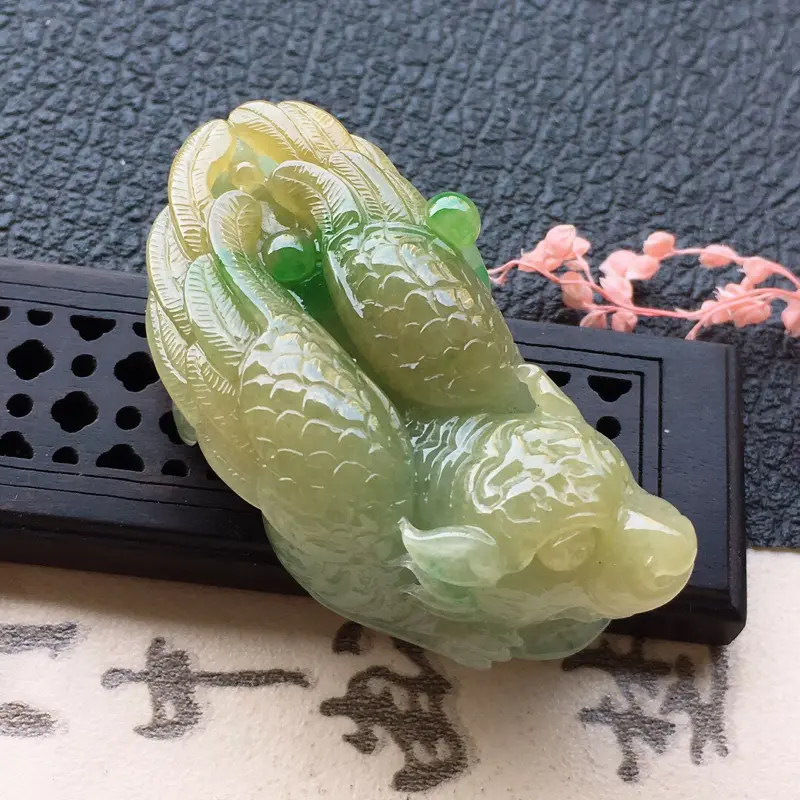 【缅甸翡翠黄加绿貔貅吊坠,自然光实拍,颜色漂亮,玉质莹润,佩戴佳品,尺寸:51.8*23.3*17.4mm,重34.99克,无纹裂】图6
