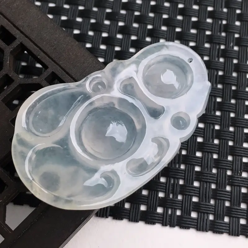 【A货翡翠 冰种水润布袋佛吊坠 尺寸48.7*30.6*6.3mm 水头好,料子细腻,莹润通透,雕工栩栩如生】图4