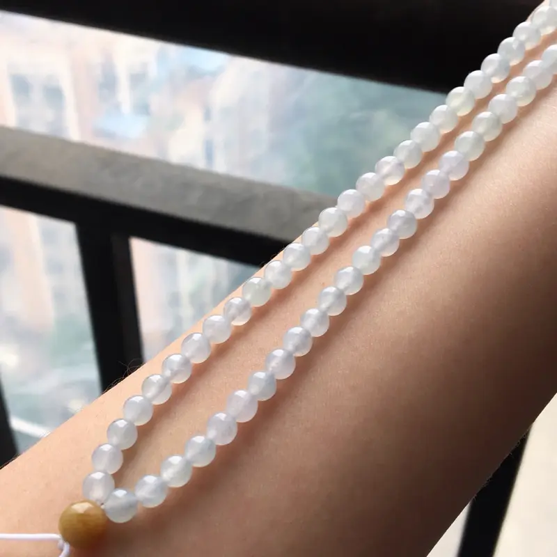 【缅甸翡翠A货白冰项链,也可以做手串,玉质细腻,大珠6.7mm,小珠4.7mm】图2