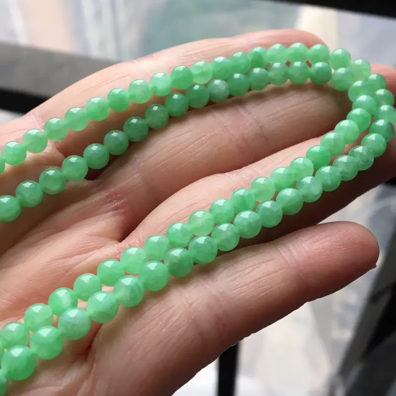 【缅甸翡翠A货冰果绿项链,也可以做手串,颜色好甜美,水头很足,玉质细腻,珠子4.3mm,扣头为装饰品##**】图10