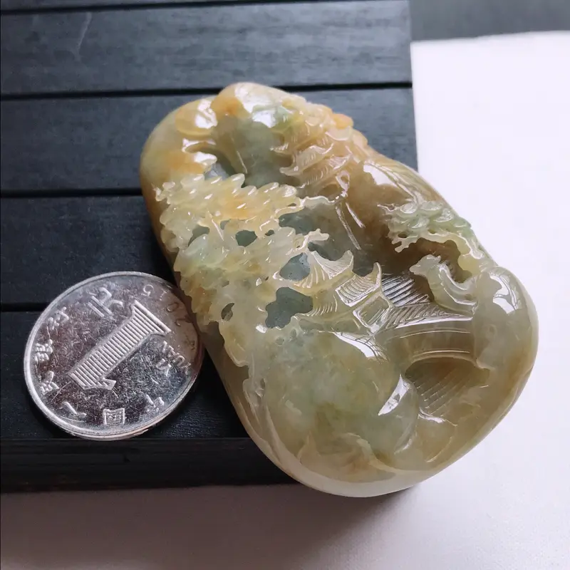 【翡翠A货,糯种褐黄精美山水牌吊坠,玉质细腻,底色漂亮,上身高贵,尺寸65.8/40.5/15.2】图8