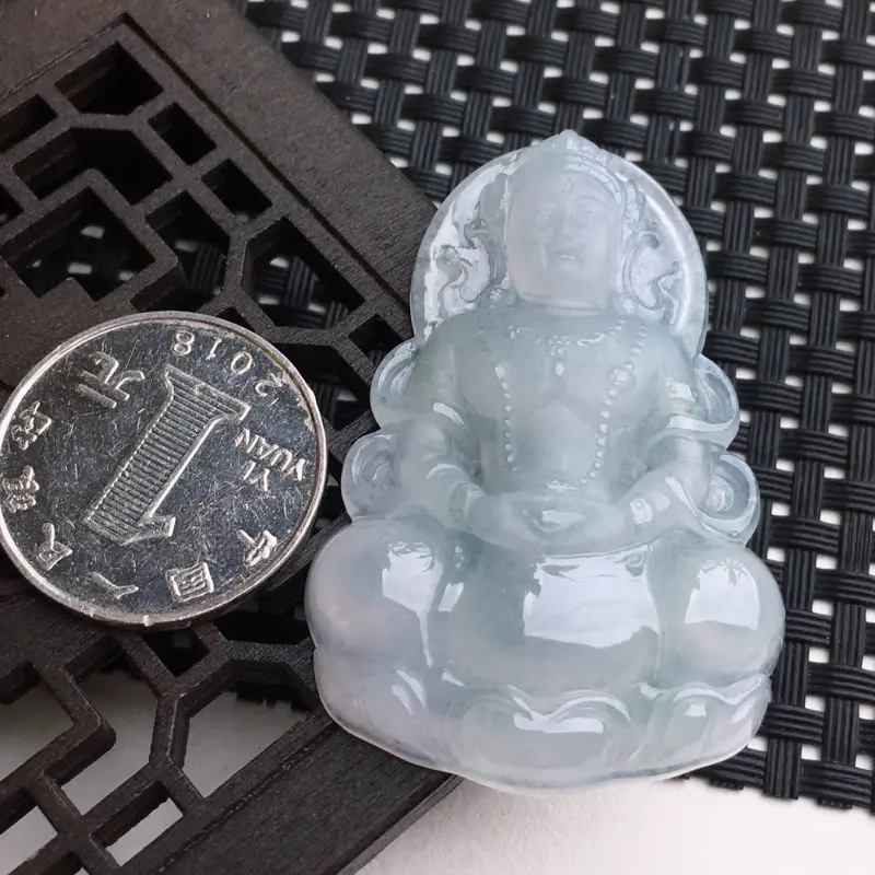 【A货翡翠 冰糯种水润度母菩萨吊坠 尺寸51.6*33.8*6.2mm 水头好,玉质细腻,莹润通透,面相端庄慈祥,磨砂工艺抛光】图5