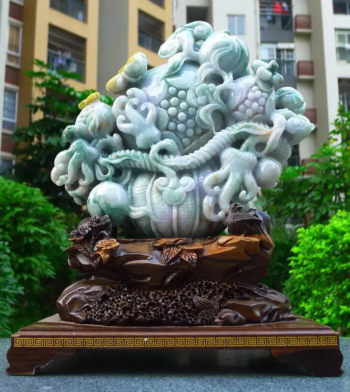 【大件花篮摆件 缅甸天然翡翠A货 精美水润 三彩 精美 花篮 福禄寿 多子多福 多子多福雕刻精美线条流畅种水好 搭配精美高档檀木底座 送礼佳品 尺寸 330.250.150裸石尺寸230.250.60裸石重量8.94斤 送礼佳品】图3