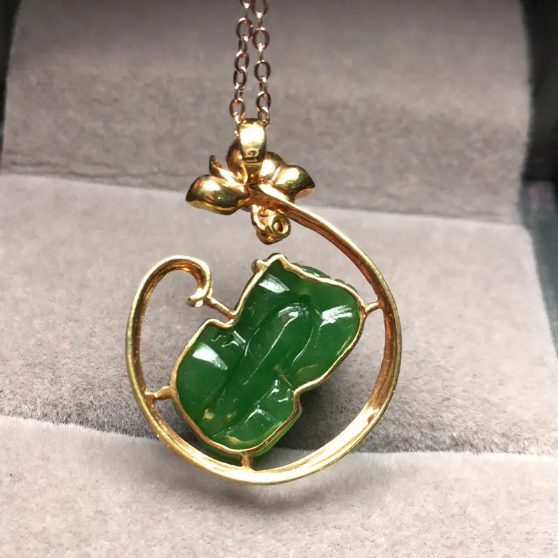 【整体规格:26.3/20/12mm
裸石规格:16/10mm
新品推出,天然和田玉碧玉、【碧玉貔貅吊坠】、18k金镶嵌,颜色漂亮,料子细腻,款式设计时尚大方、佩戴效果佳,保一生平安,市面上少有的成色】图6