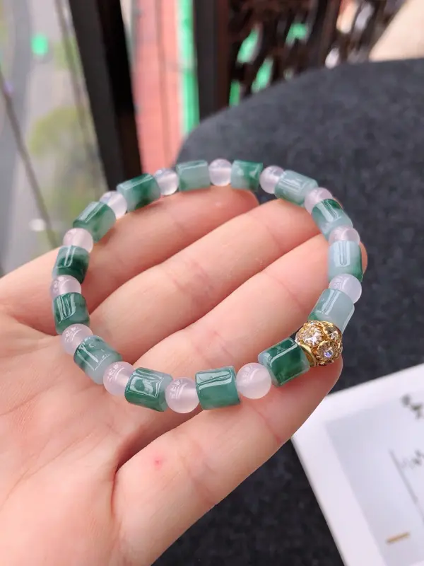 【飘花福气手链天然翡翠A货,尺寸:9-6.6隔珠是装饰品】图4