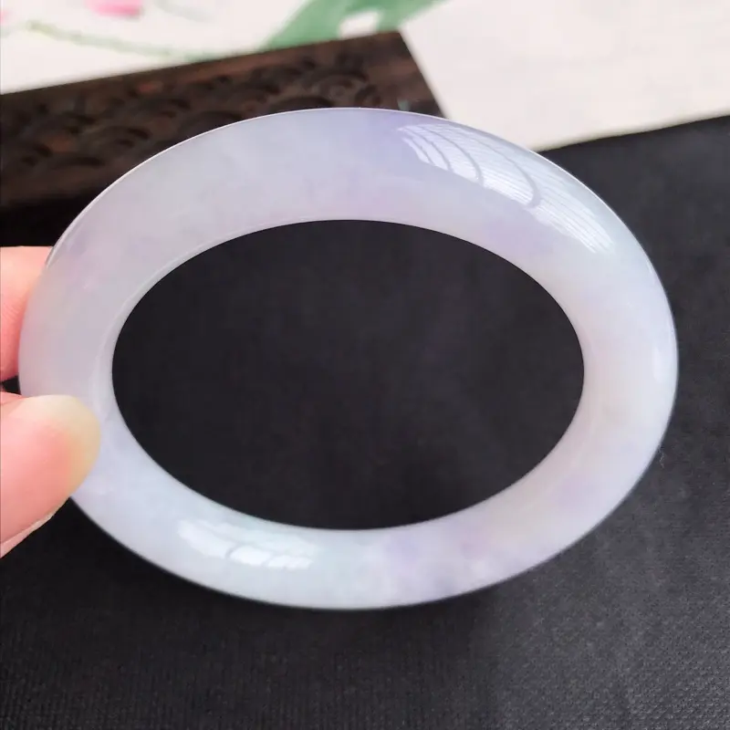【圈口54mm..天然翡翠A货老坑糯化种紫罗兰圆条手镯,圈口:54.7×10.5mm,料子细腻,水头好,版型端庄】图3