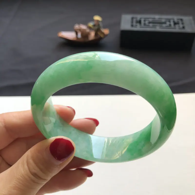 【缅甸精品翡翠手镯,圈口57.2-17-8.5,宽版大气,高端大气上档次】图1