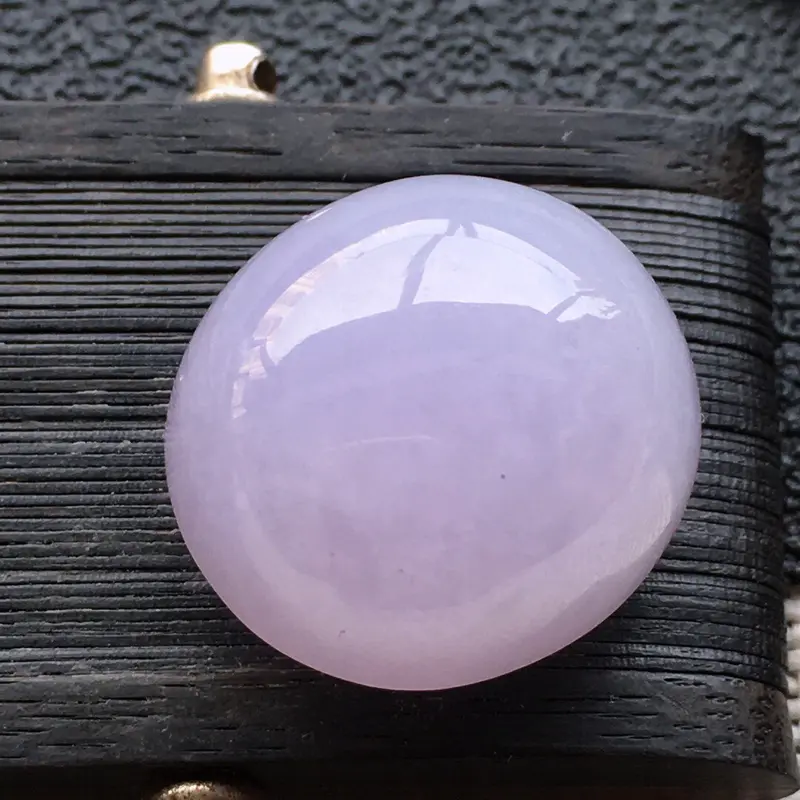 【精品翡翠蛋面,雕工精美,玉质莹润, 尺寸:玉:17.7*16.3*11.6MM,总质量:5.6g】图5