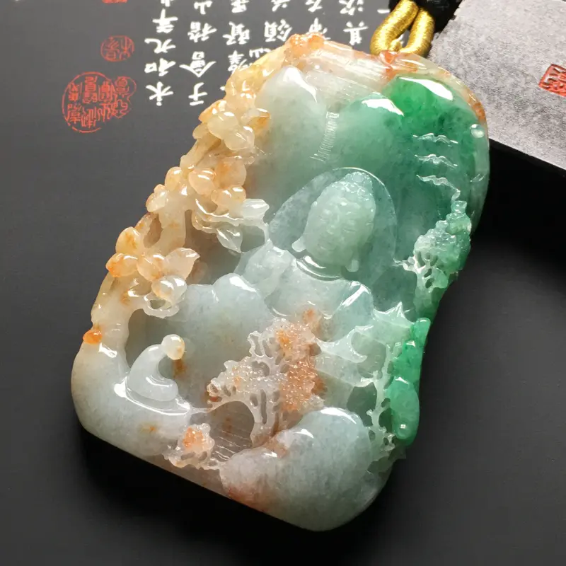 糯种黄加绿阿弥陀佛吊坠 质地细腻 雕工精湛 色彩艳丽-对庄翡翠网