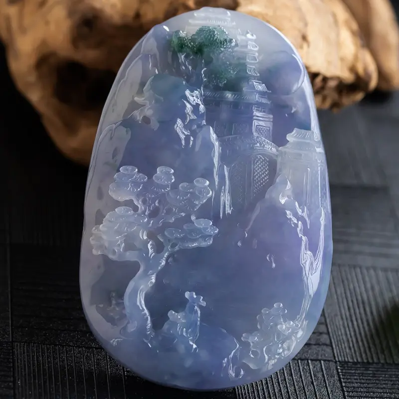 【中国玉石雕刻华表奖优秀奖,杨克召大师作品,紫罗兰鸿运当头,色泽艳丽,种水十足,玉质细腻,莹润光泽,雕工精湛大气,线条流畅,意境悠远,尺寸72.5*46.3*11.1】图7
