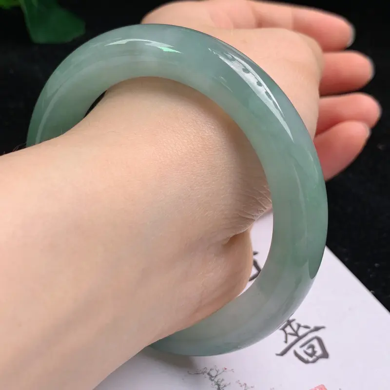 缅甸a货翡翠,冰润正圈圆