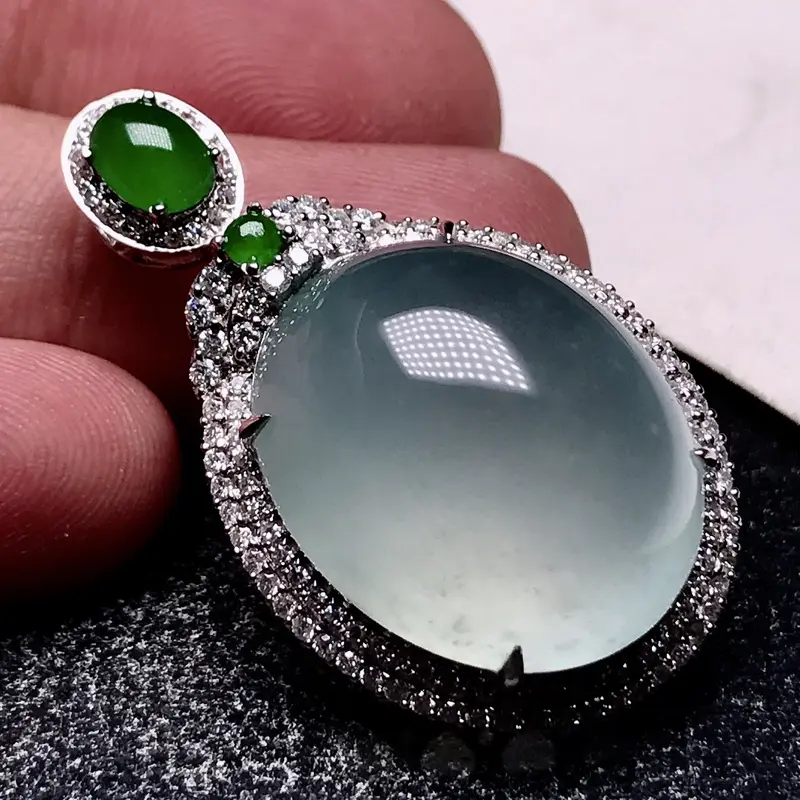 力荐款老坑正冰种大鸽子蛋